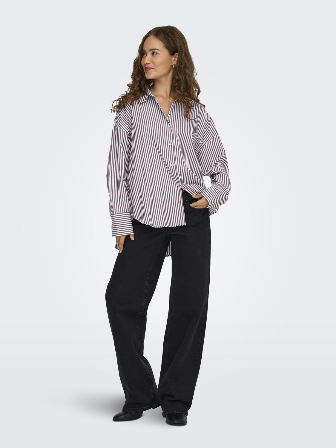 model_shot-front_full